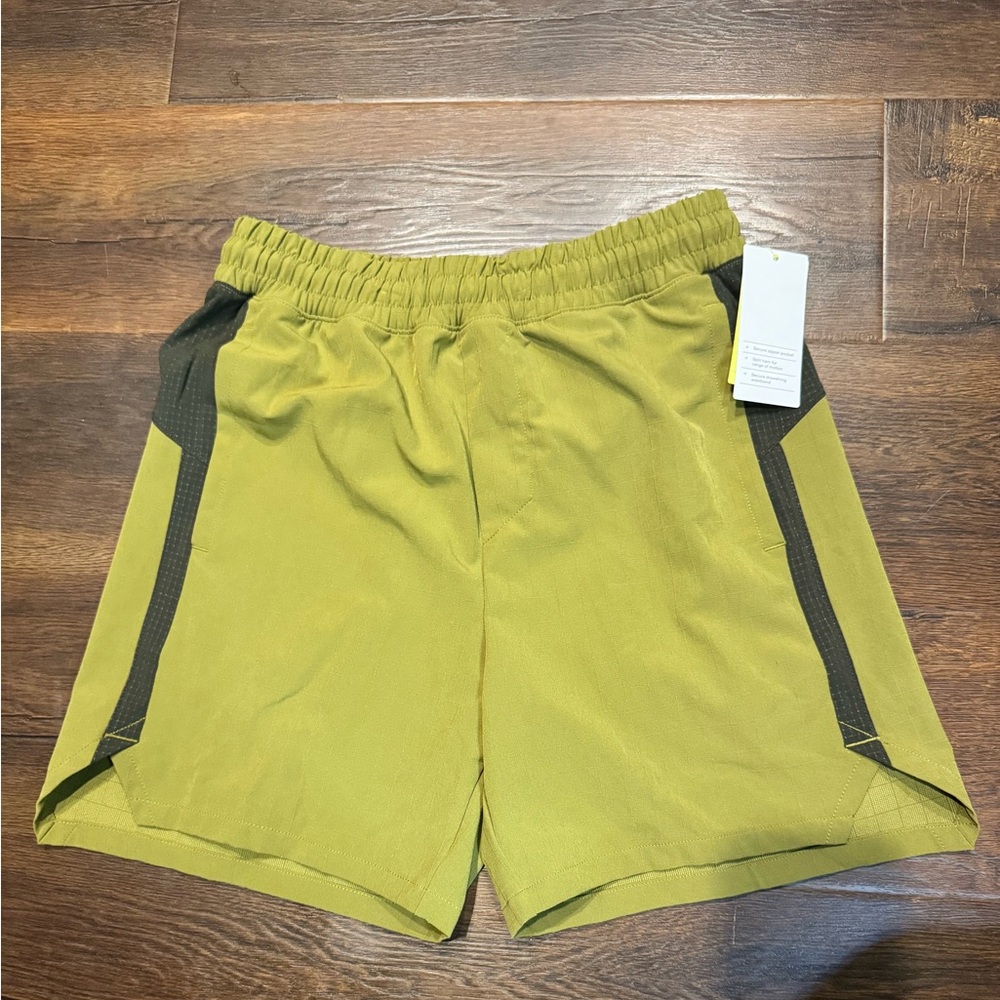 All in Motion Mens Hybrid Quickdry Trail Shorts 6” Olive Green size Small NWT$28